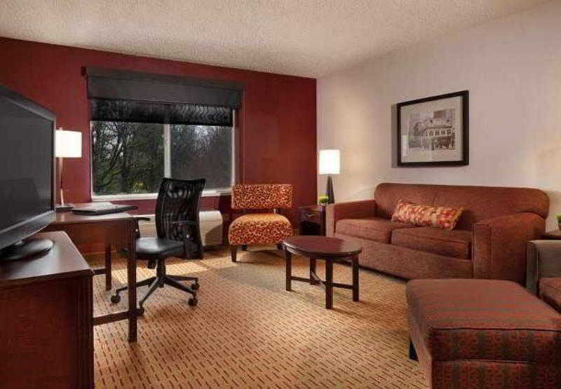 Courtyard By Marriott Portland Southeast/Clackamas Exterior foto