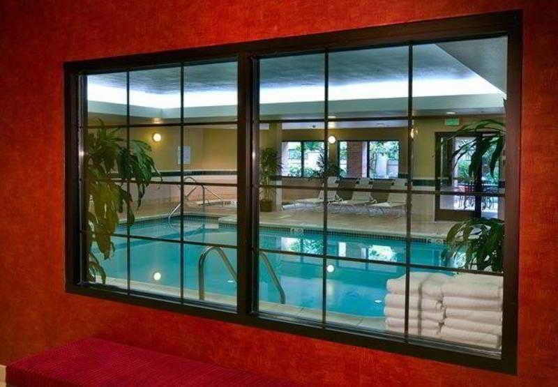 Courtyard By Marriott Portland Southeast/Clackamas Facilidades foto
